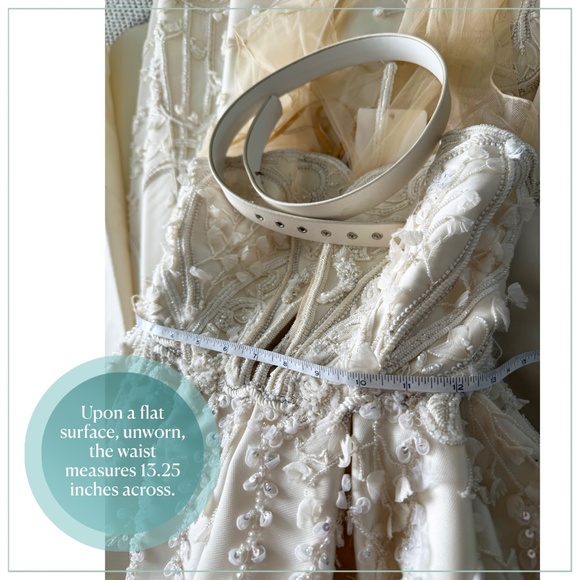 $17,500 Saiid Kobeisy Beaded Tulle, Silk Thread & Organza Flowers Runway Gown - Picture 11 of 13